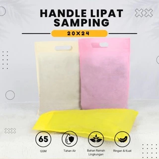 

Tas Spunbond Oval Ukuran 20x25 Goodiebag Laken Tebal Polos