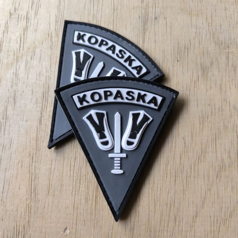 patch rubber logo kopaska abu tempelan emblem aksesoris karet