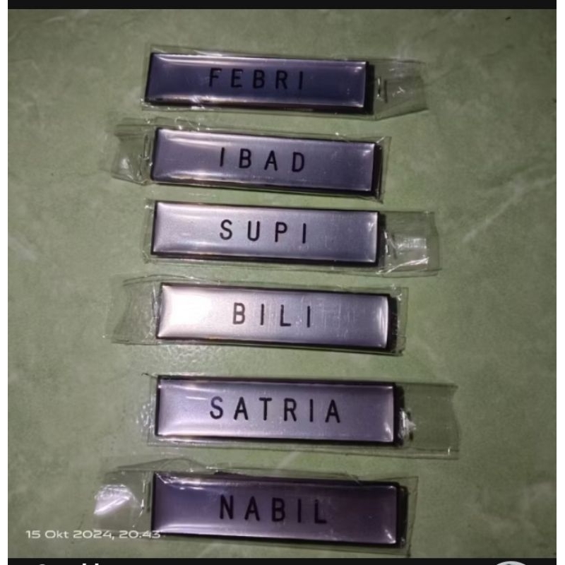 

Nama Dada Gravoplay Gravir | Papan Nama Gravir Grovoplay Eksklusif 1Hari Jadi