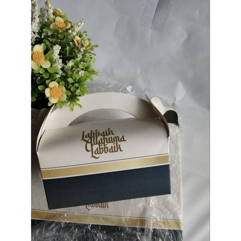 

BOX PREMIUM - BOX OLEH OLEH HAJI UMROH