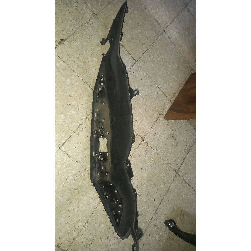 pijakan kaki kiri,dek kasar pcx 160