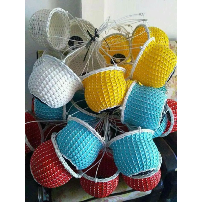 pot gantung anyaman dari rotan sintetis