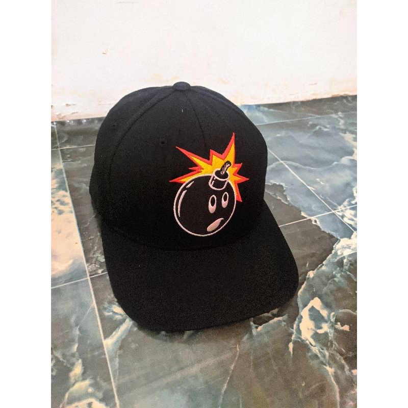 Topi The Hundreds