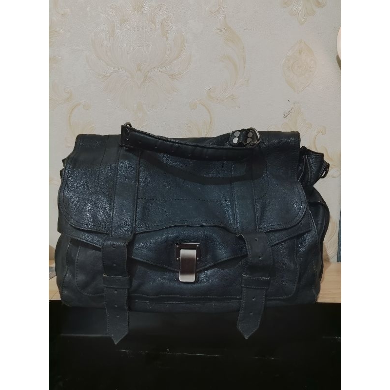 Preloved Prorenza messenger bag