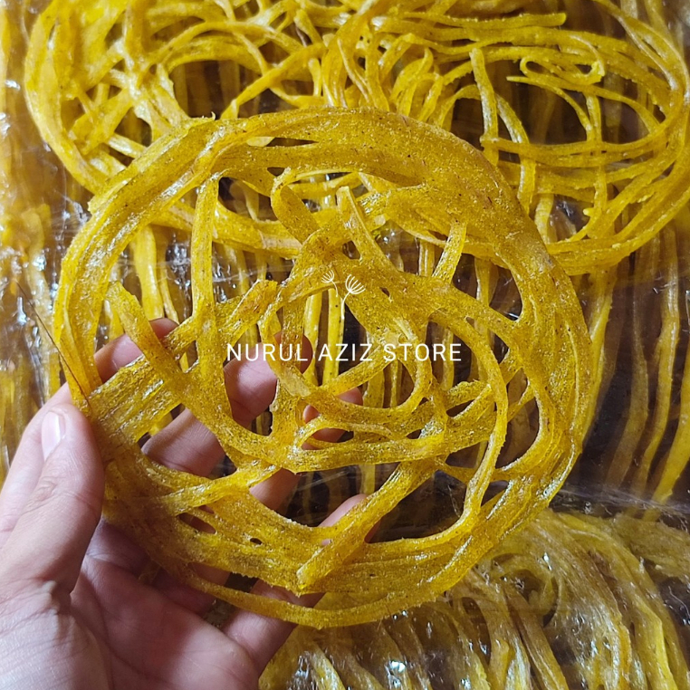 

Kerupuk Mie Kuning Mentah Besar Khas Bogor Gurih Mekar & Renyah (500 gr - 1000 gr)