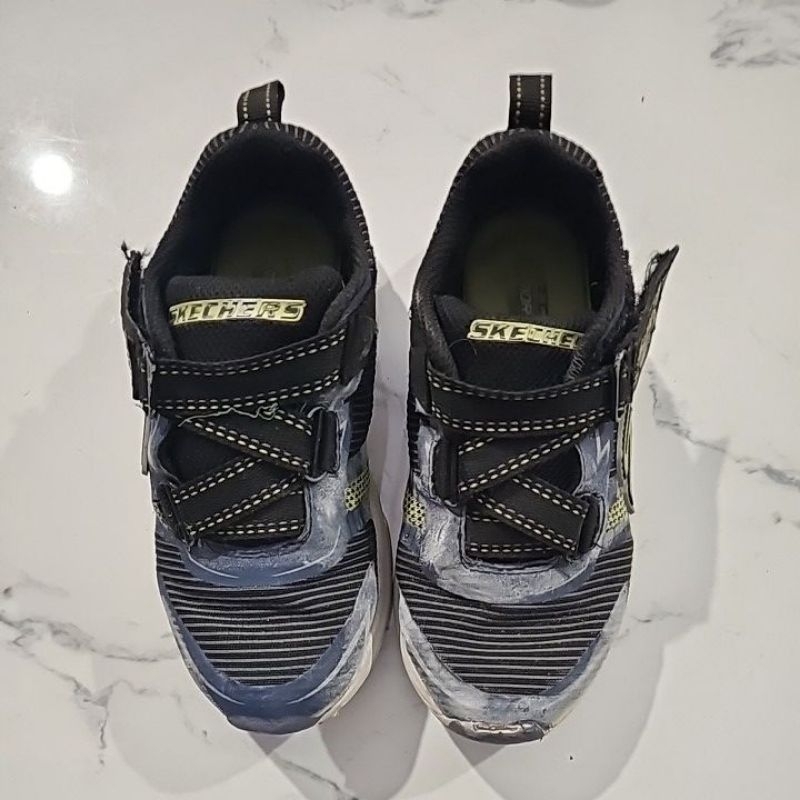 pl sepatu skechers anak laki laki size 29