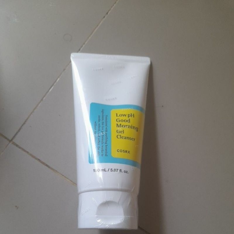 cosrx facial wash low pH good morning gel cleanser