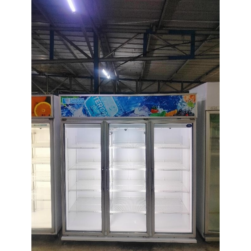 Showcase 3 pintu Sandenintercool chiller second