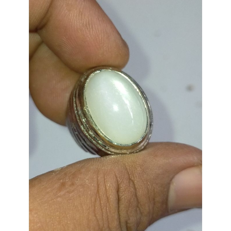 batu natural moonstone / Biduri bulan air beras