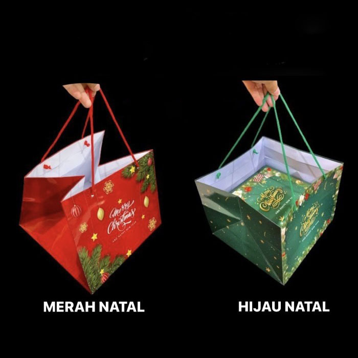 

Paperbag Dus 22x22 Natal Papper Bag Tas Kemasan Hampers Goodie Bag Merry Christmas Ukuran 25x25x20cm