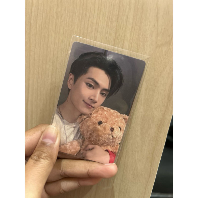 photocard jay yzy boneka