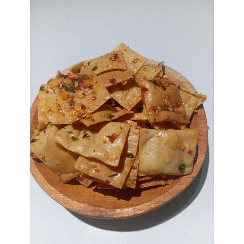 

KULIT LUMPIA PEDAS DAUN JERUK GURIH DAN NIKMAT