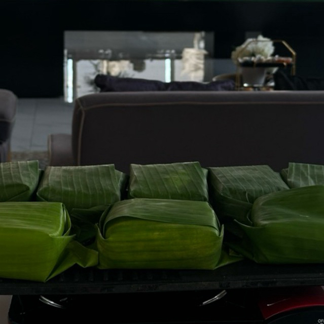 

Nasi Bakar Ayam Suwir