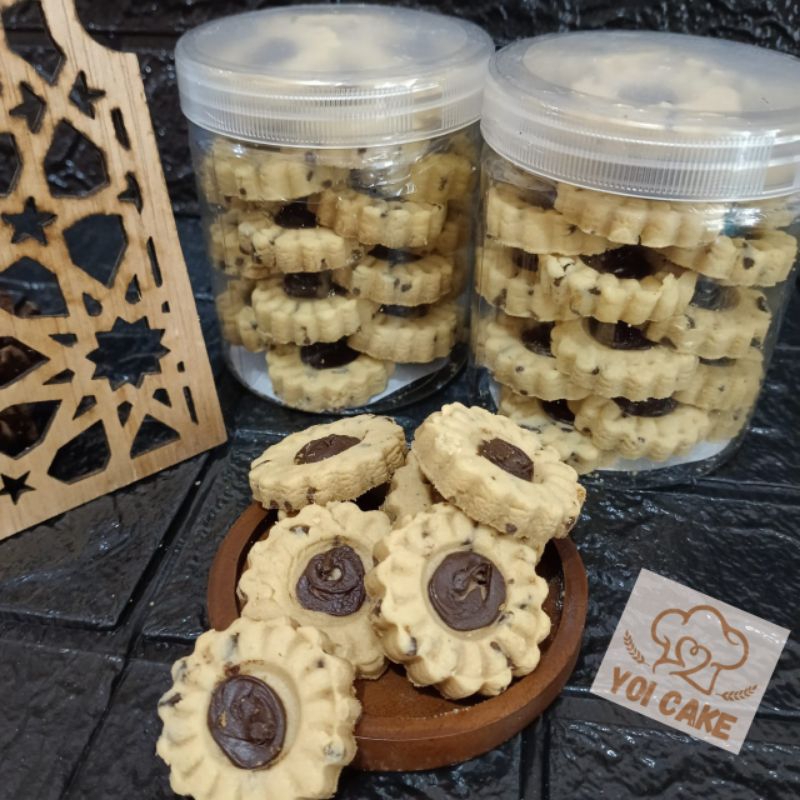 

Kue Kering Lebaran premium Nutella Cookies toples 600ml Berat Produk -+360gr Beli 1 toples gratis 1 pouch kue semprit