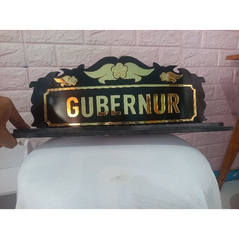 

plakat nama meja