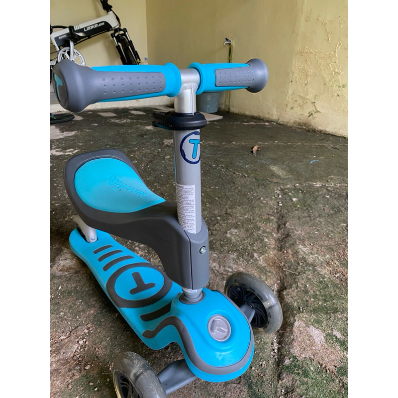 Preloved Like New Scooter Smartrike T1