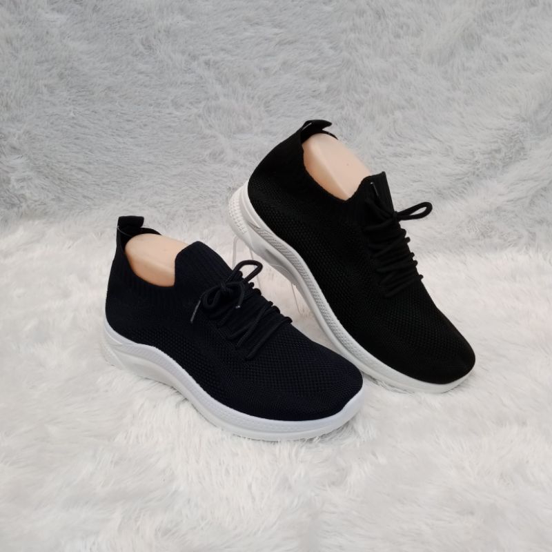 SEPATU RAJUT WANITA BATAVIA 37-40.