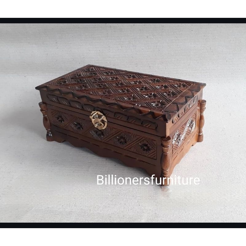 Kotak Perhiasan Ukir Kayu Jati