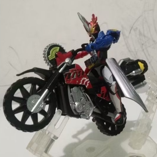 Set Sodo Kamen Rider Saber & Diago Speedy Bandai