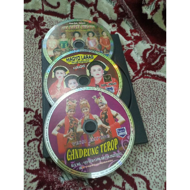 KASET VCD TAYUB MADYO LARAS,EKA KARYA BIDAYA,GANDRUNG TETOP TANPA COFER BONUS BOX