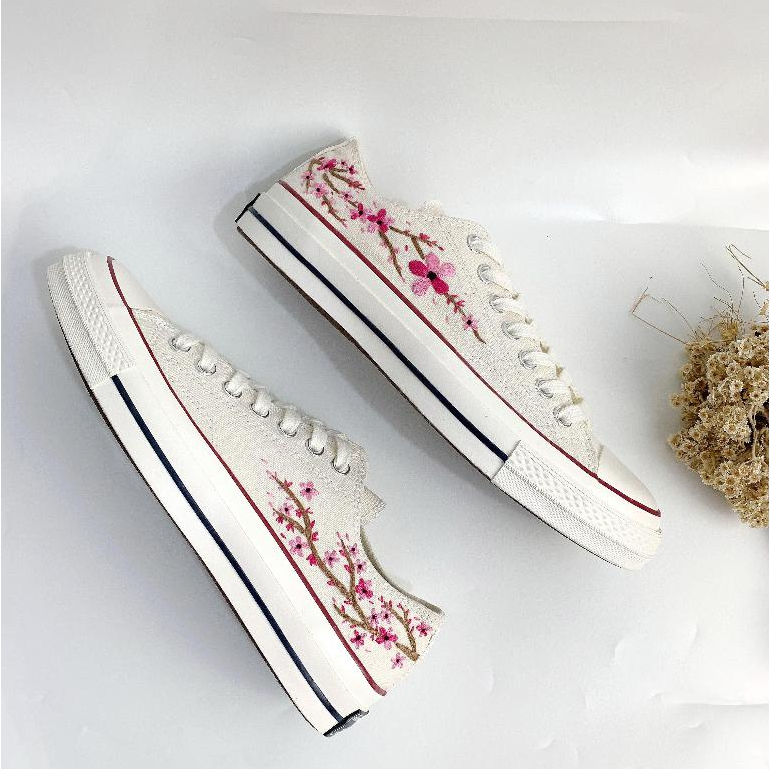 SAKURA LOW SHOES EMBROIDERY-SEPATU ORIGINAL CONVERSE & SEPATU SNEAKERS KANVAS