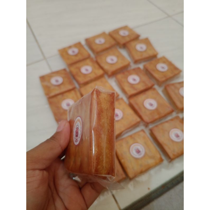 

kue gabin susu / kue tape