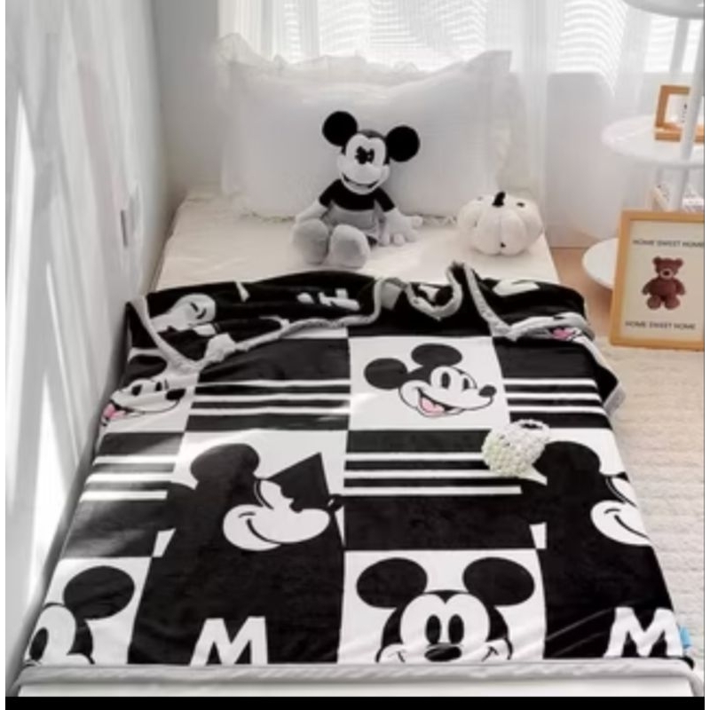 Selimut mickey mouse selimut karakter mickey mouse lucu