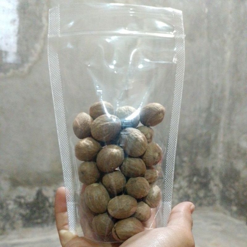 

Biji pala isi 10-20 biji bulat kupas kering, kualitas premium 50-100gram