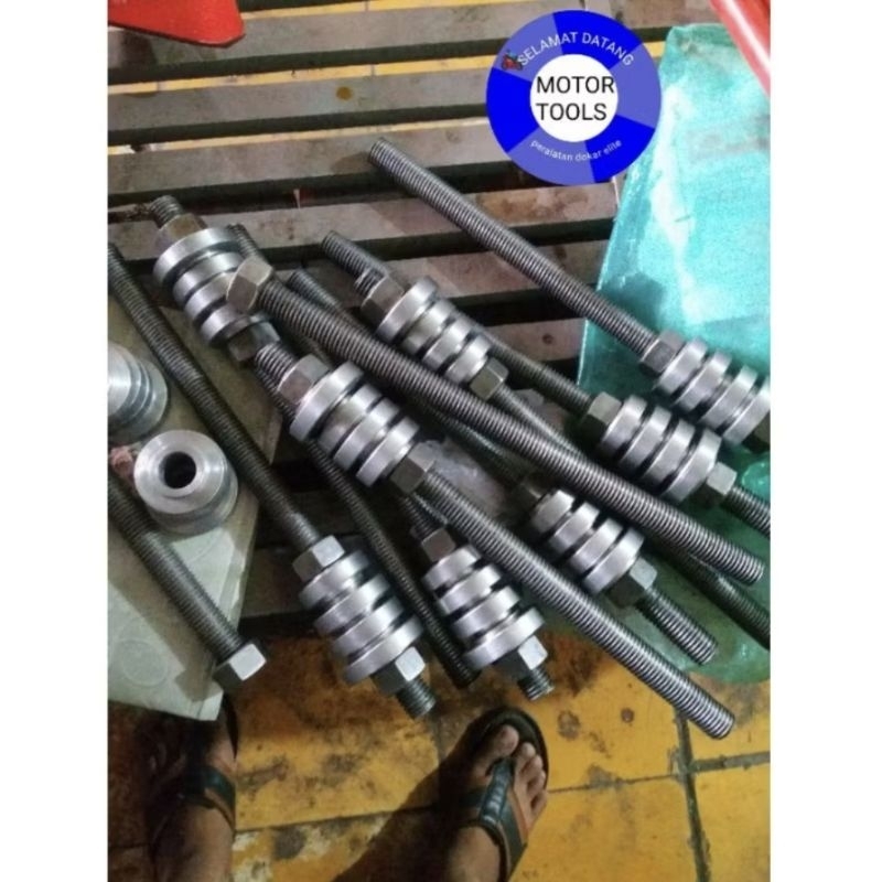 Treker Komstir Treker Untuk Memasang Komstir Konis