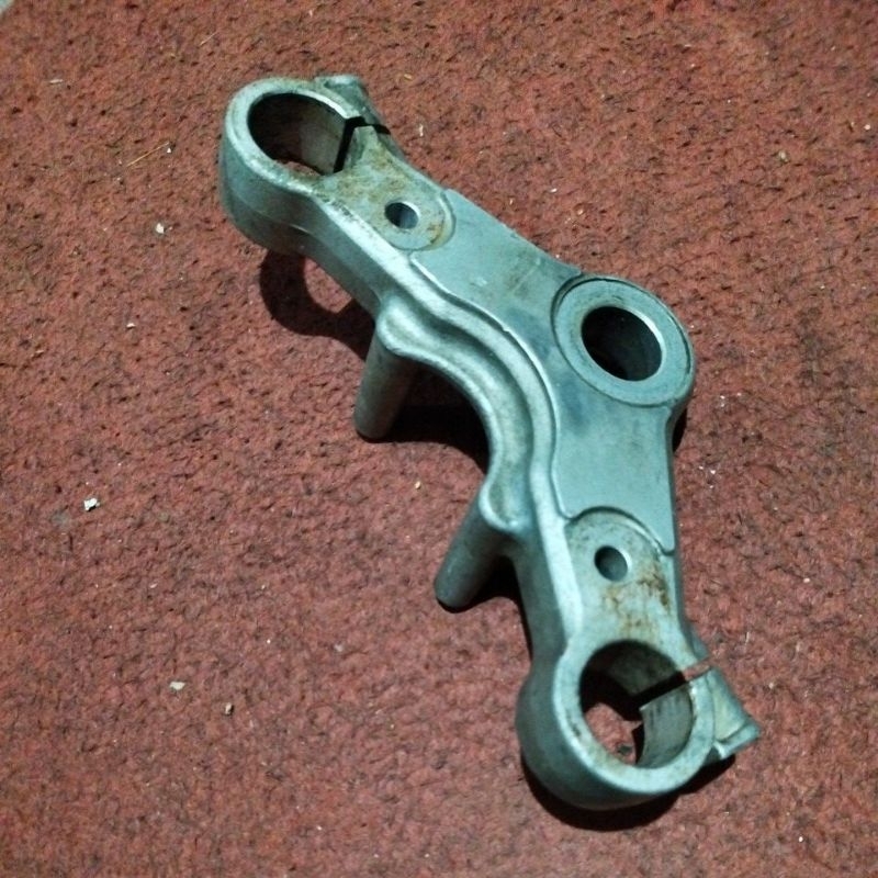 Segitiga Atas T Atas Satria FU Original