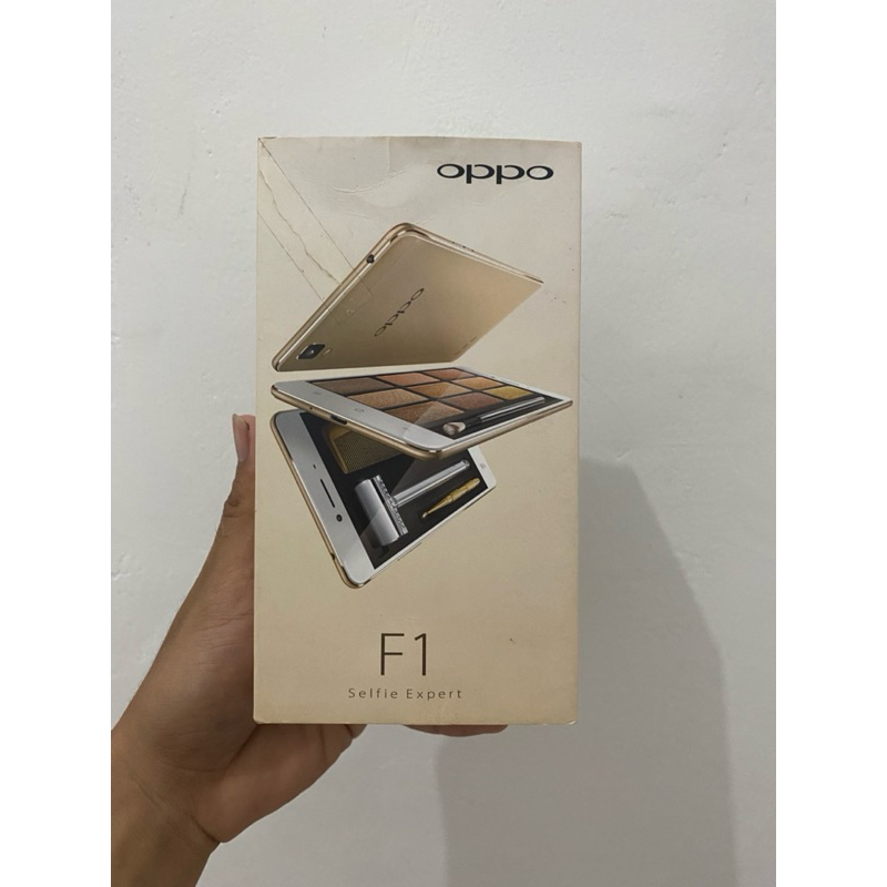 kotak hp oppo F1