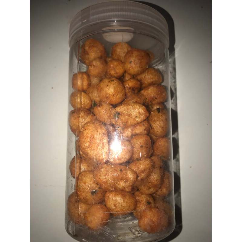 

CEMILAN ENDOG LEWO RASA BALADO PEDAS DAUN JERUK NGEMBANG 300 GRAM MAKANAN KHAS LEWO GARUT