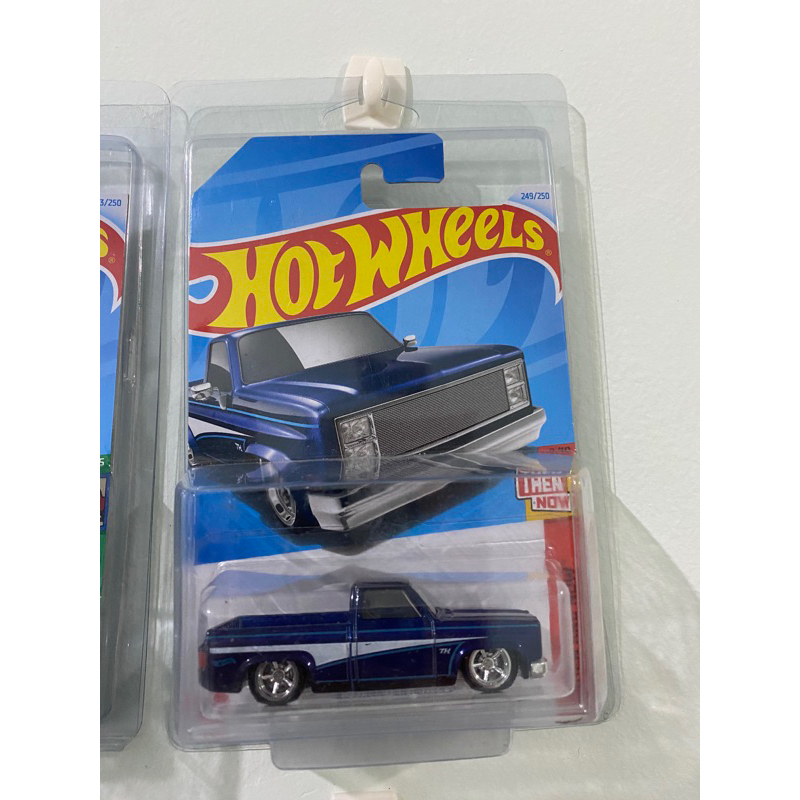 Hotwheels Super Treasure Hunt STH Chevy Silverado