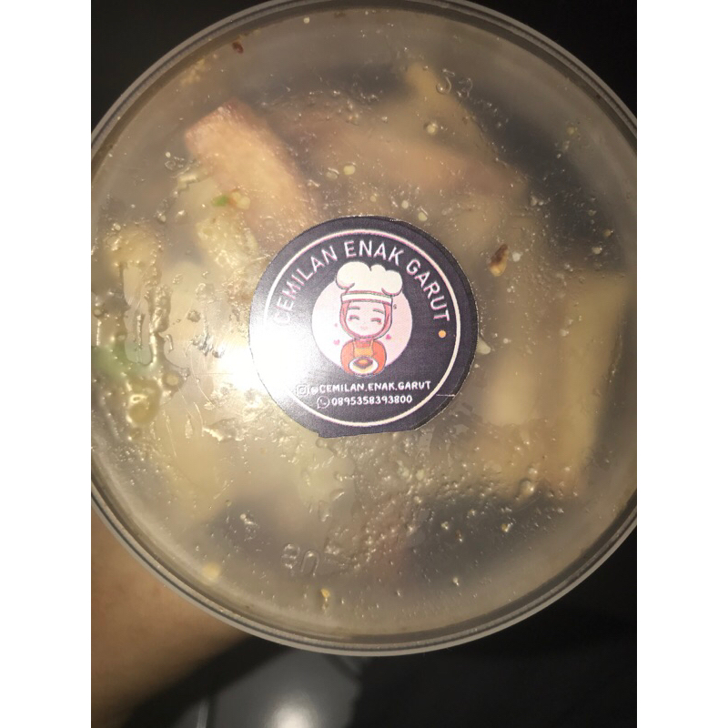 

cemilan singkong Pikda keripik singkong bumbu kacang dan dog lewo balado daun jeruk 1/2 kg