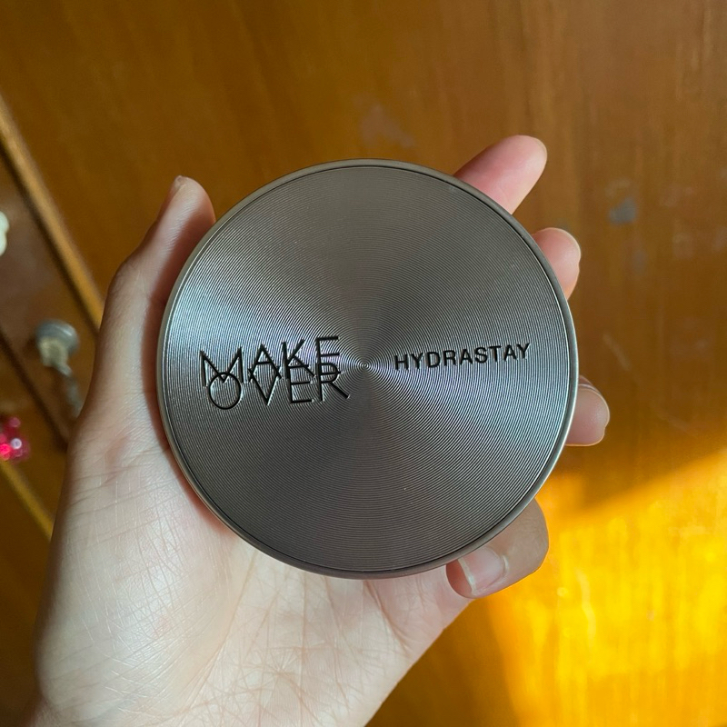 [Preloved] Make Over Hydrastay Prismatic Glass Cushion - W22 Warm Ivory Makeover