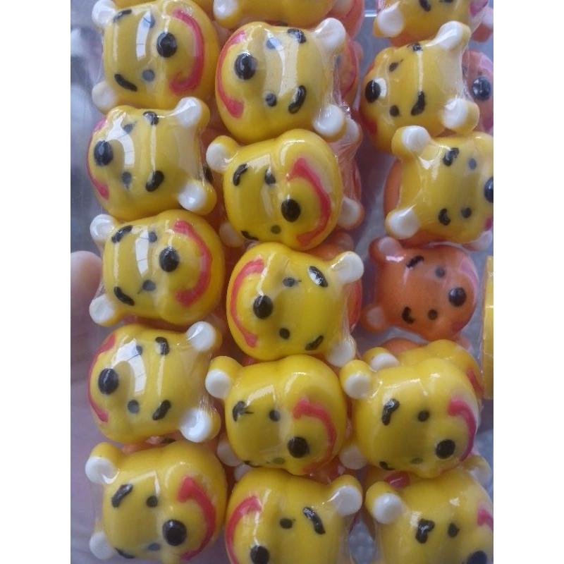 

coklat karakter pooh isi 50pc