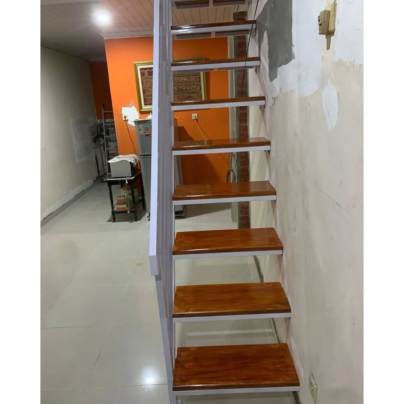 Tangga Rebah+Reling Trap Kayu | Besi hollow Galvanis 4x8