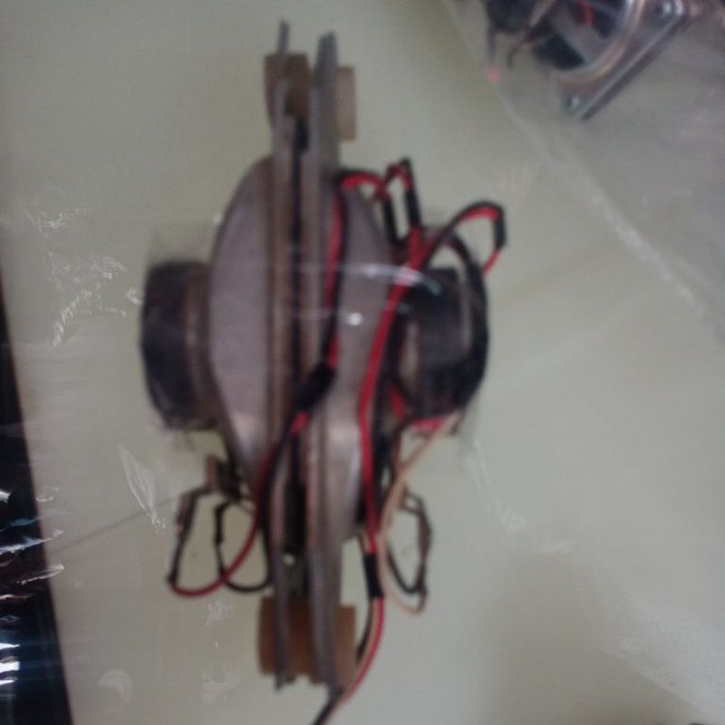 speker tv sharp 32 in