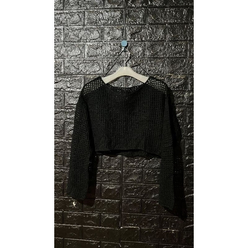 [PRELOVED] GU Uniqlo Oversize Crop Rajut Jaring y2k