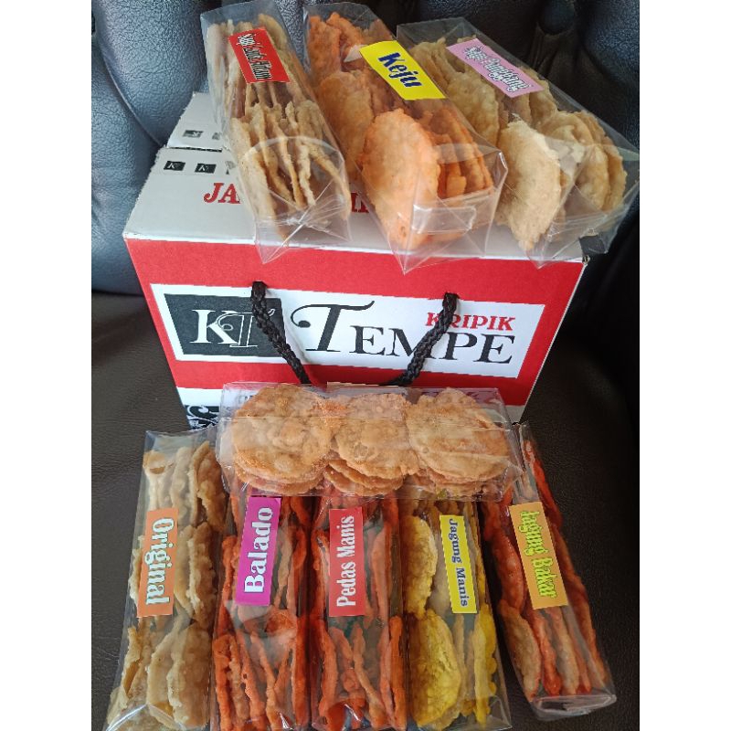 

[PAKET MURMER Isi 8 Pcs] Keripik Tempe | Oleh-Oleh Khas Malang