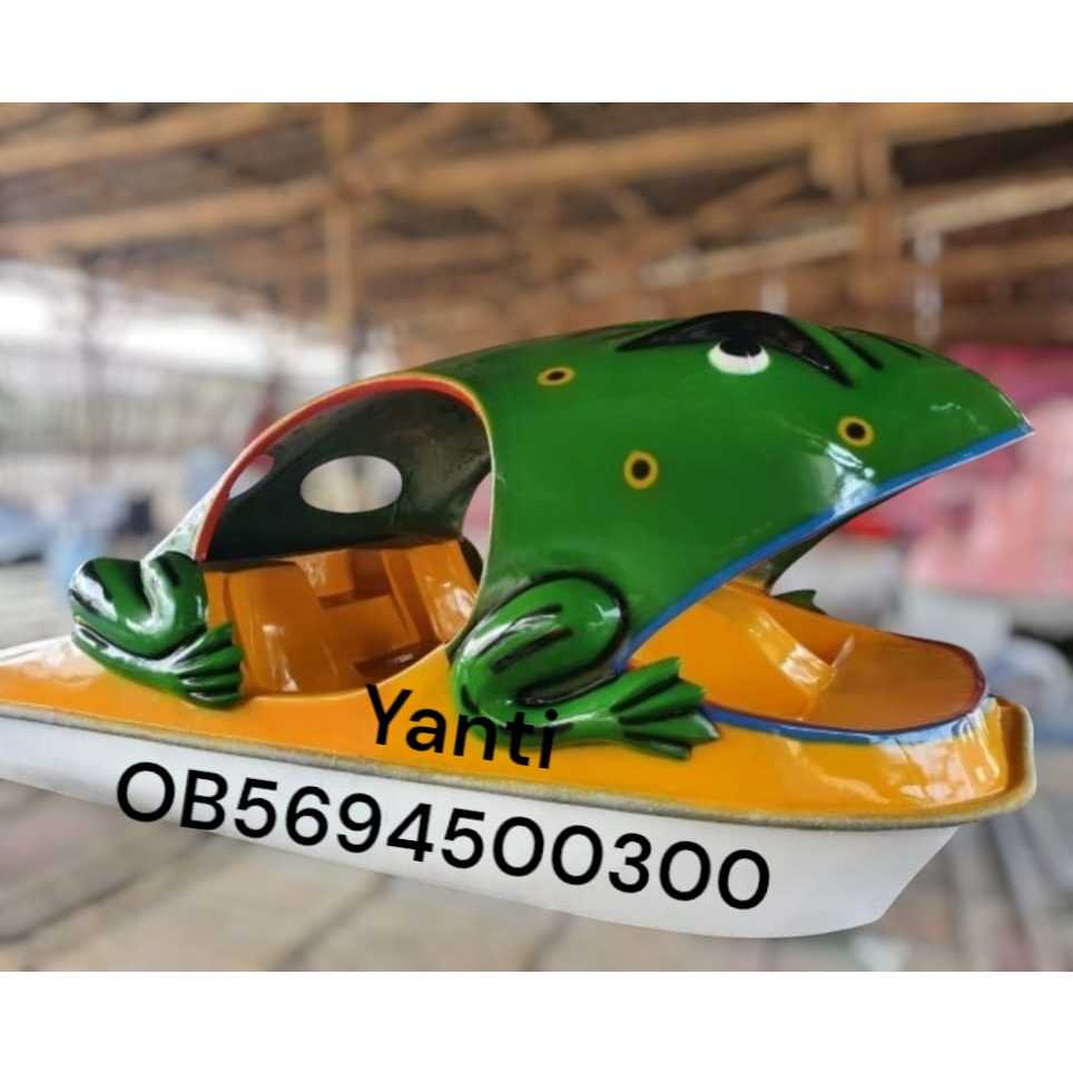 sepeda air kodok jumbo bahan fiberglass,bola air,bebek bebekan untuk danau