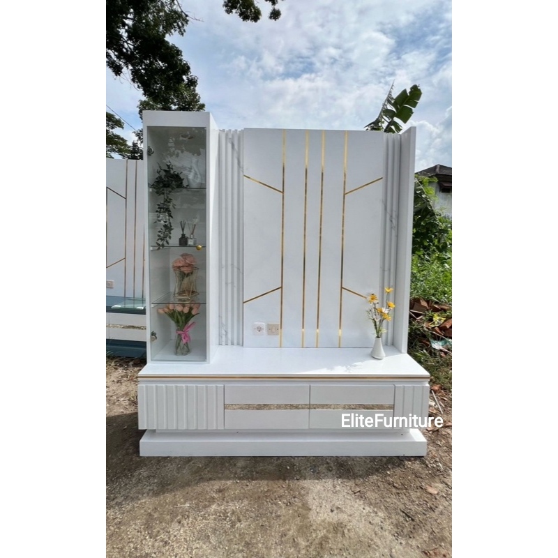 Partisi TV Backdrop Minimalis dan Mewah / Backdrop Jessly List Gold Putih