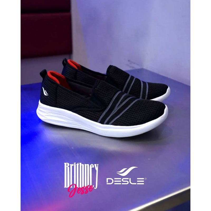 sepatu slip on wanita DESLE BRITNEY JESSEY