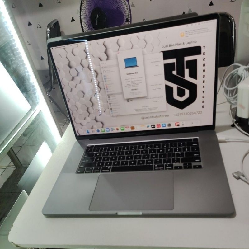 MacBook Pro Retina 16inch 2019 i7 32/512gb