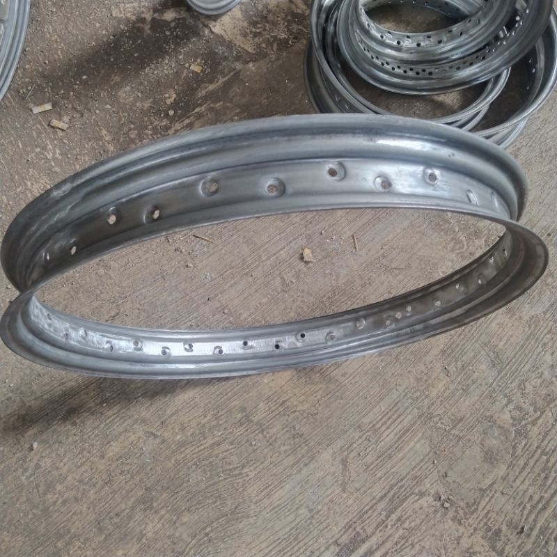 ring 21/2.50 velk Chopper bobber