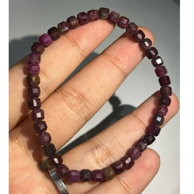 Gelang Batu Alam Ruby cube Gelang batu Ruby