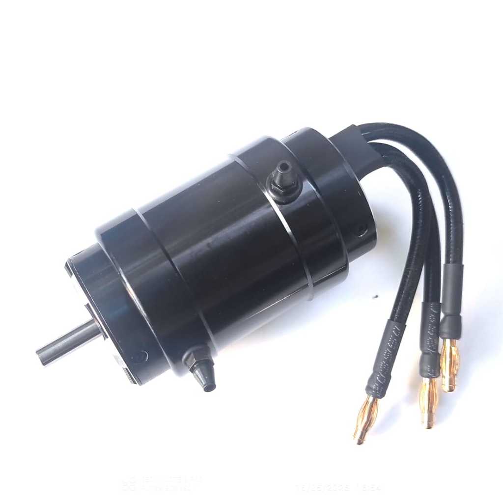 Surpass Hobby 3670 2650KV Watercooling Jacket Brushless Motor