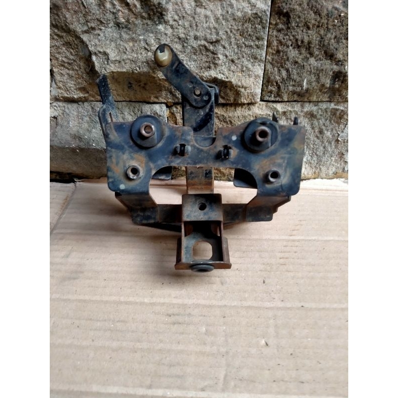 tempat aki dudukan aki Vario karbu 110 techno karbu original copotan