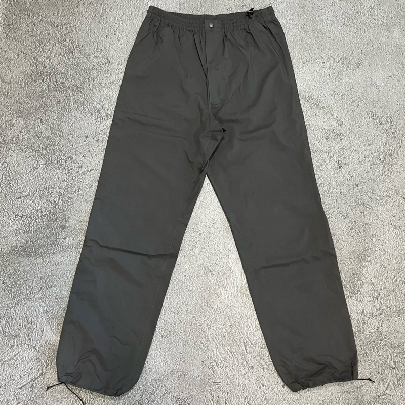 Trackpants Onyone (mantel celana waterproof)