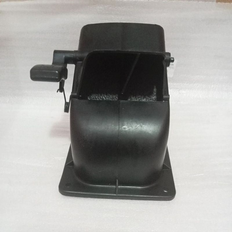 Box angin bwh dasbor Mitsubishi L300 original